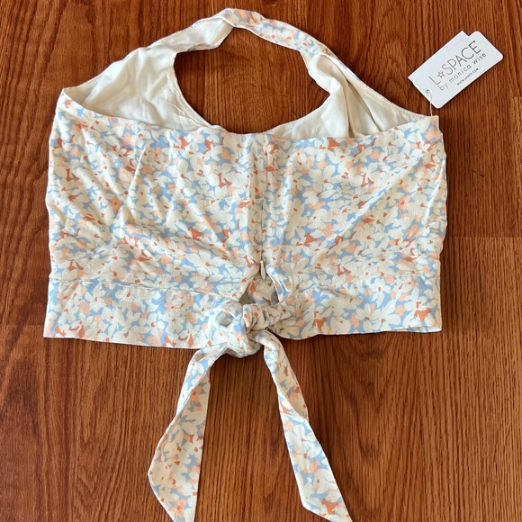 L*SPACE Set in White Oleander - Picture 3 of 9